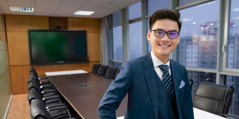 CEO Nguyễn Quốc Hoàng - Người Sáng Lập Bancadoithuong.de.com 3 Con đường lập nghiệp của Quốc Hoàng